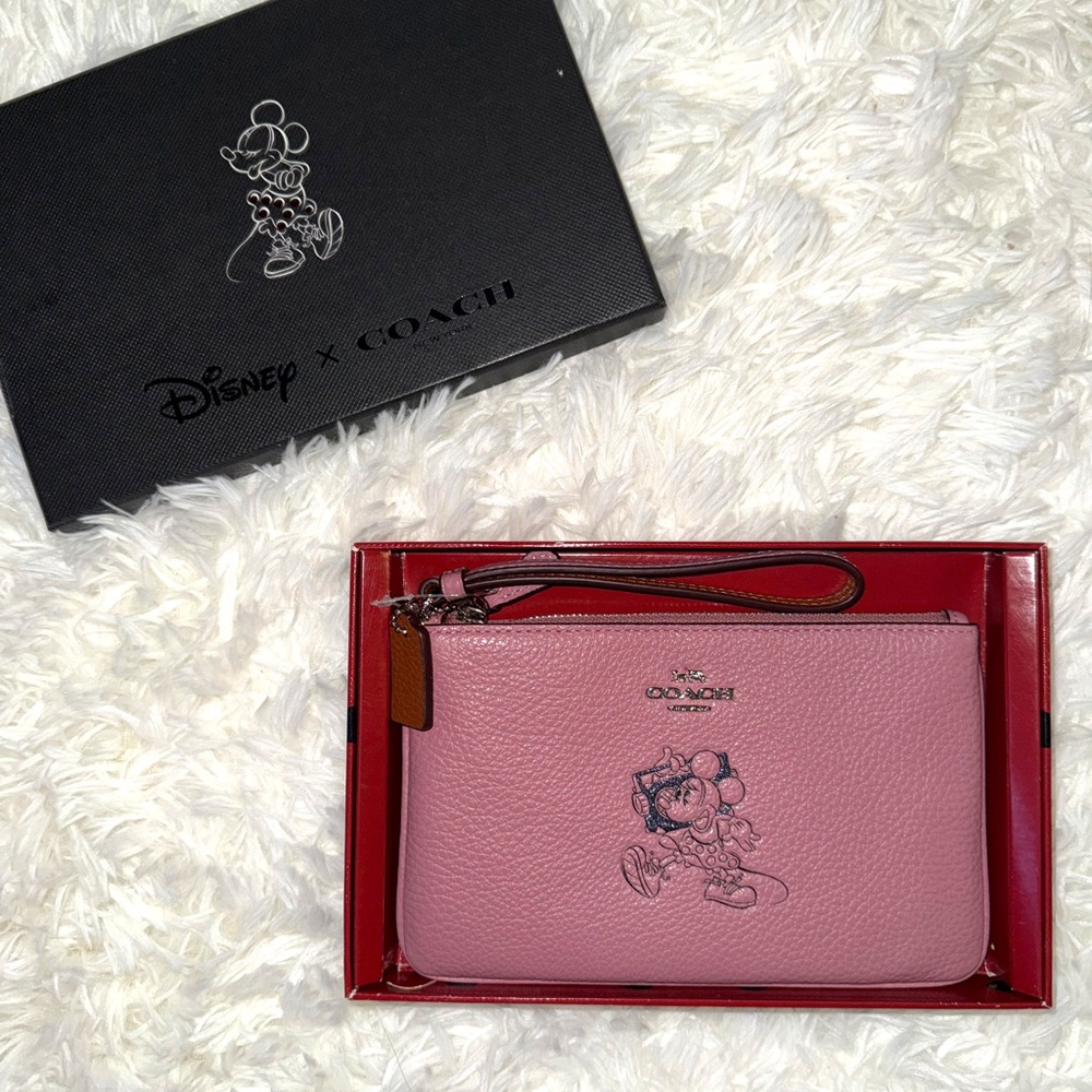 Vintage Coach x Disney Minnie Wristlet